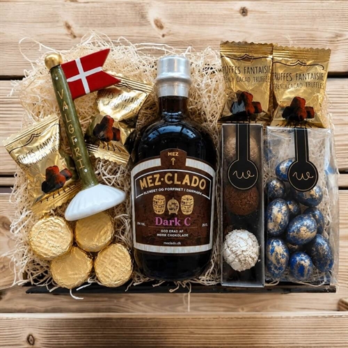 Gavekurv med 25 CL Rom og keramik flag m/ valgfri tekst