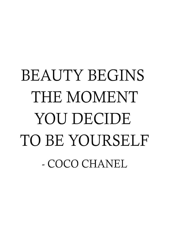 Coco Chanel - Beauty Begins - plakat citat